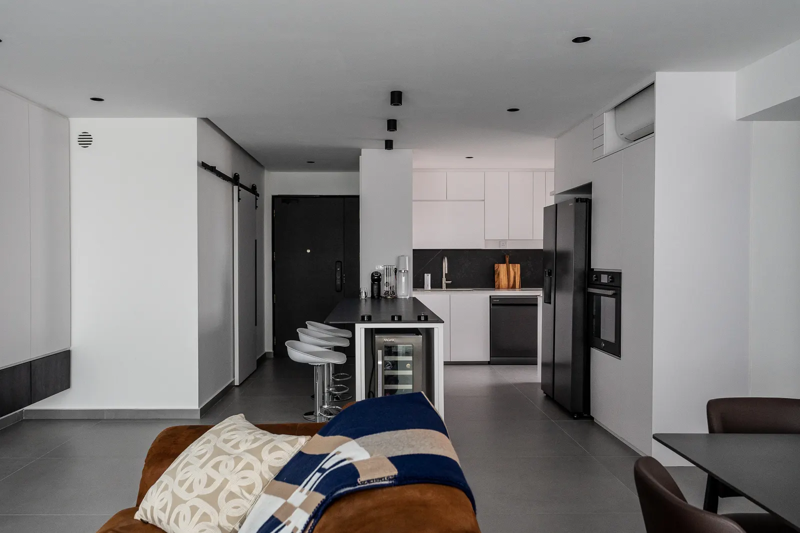 HDB-194A