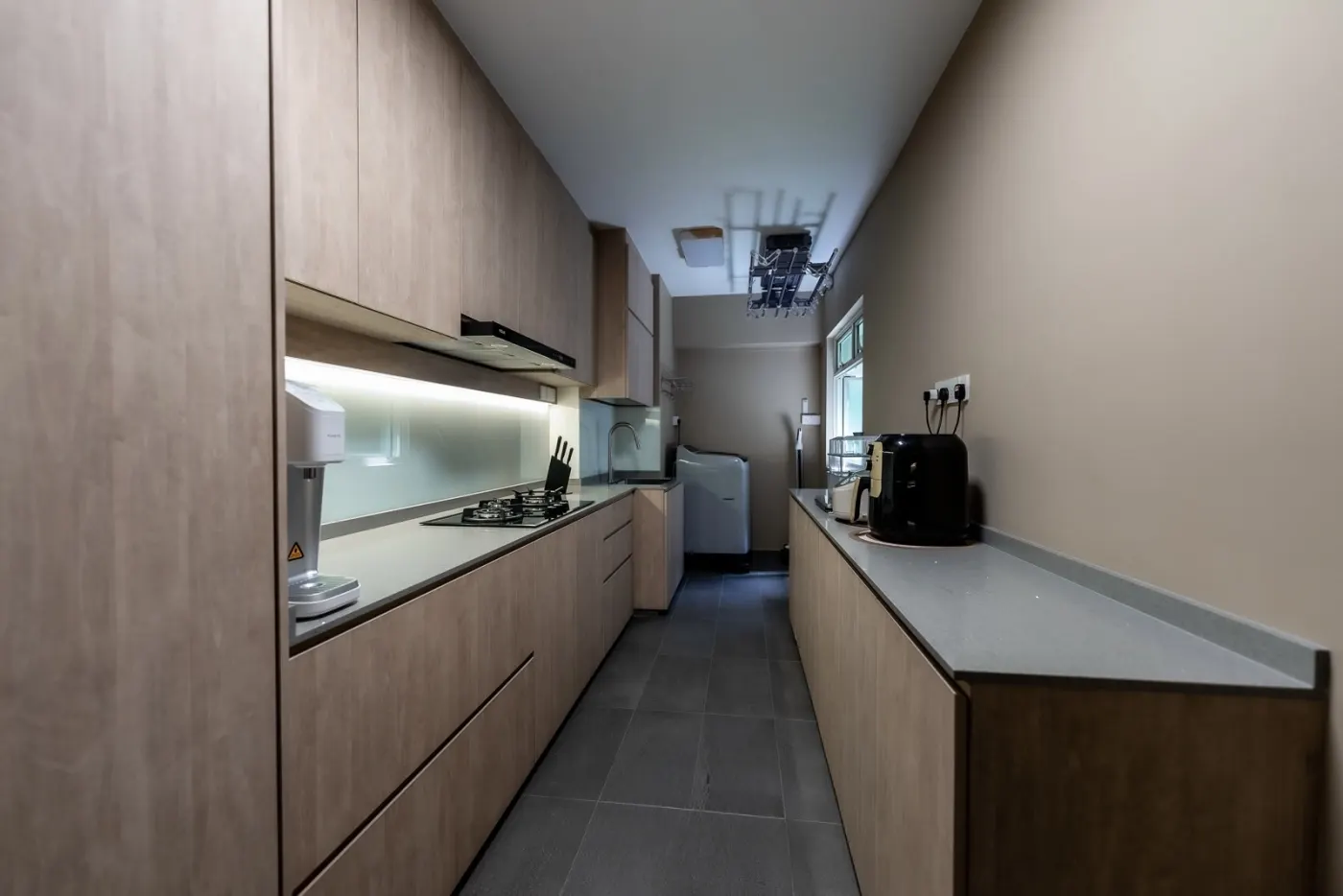 HDB-389 photo 2