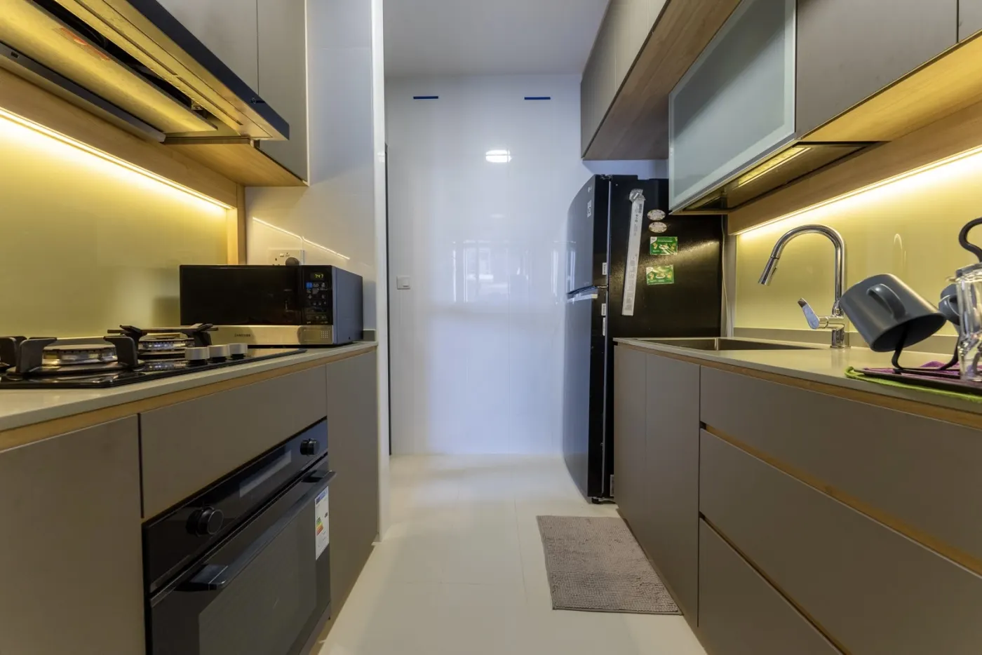 HDB-95 interior