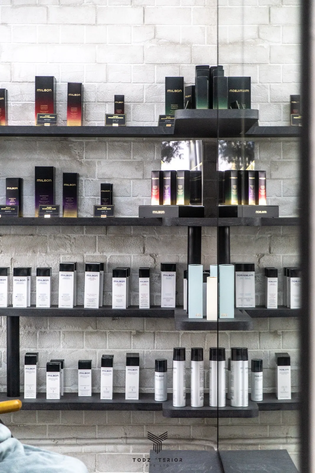 WHITE SALON photo 4