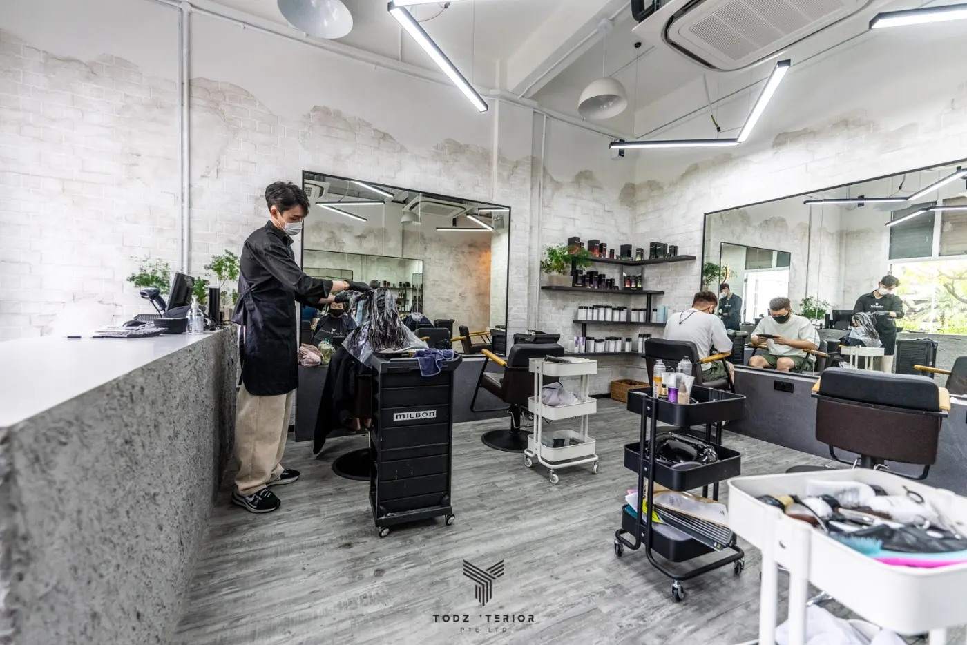 WHITE SALON photo 6